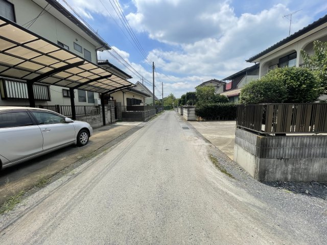 笠間市鯉淵6522 の前面道路含む現地写真|前面道路含む現地写真です。幅員４ｍ