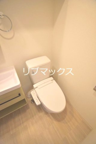 【トイレ】アドバンス江坂ラシュレ