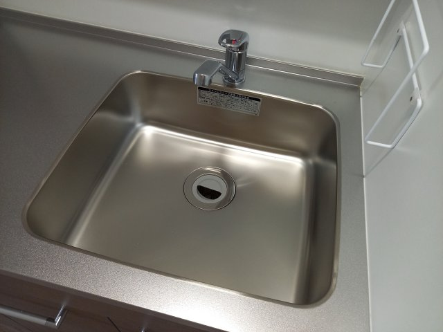 セレニテ西元町アリエのキッチン