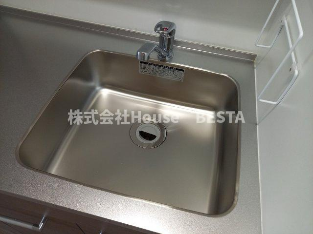 セレニテ西元町アリエのキッチン