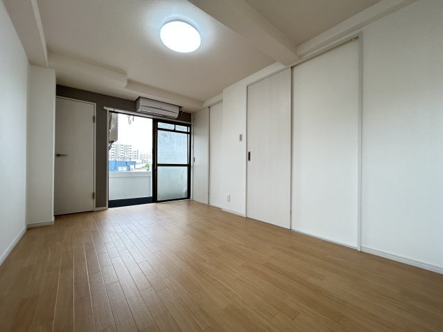 セントフェリオ東加賀屋の居間・リビング