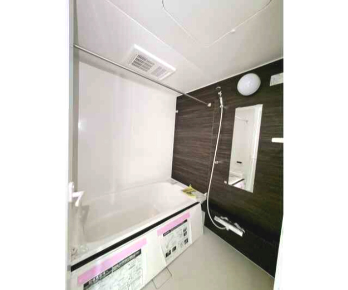 Ｃｈａｌｅｕｒｅｕｘ表参道の浴室|追炊機能・浴室乾燥機つきの浴室です