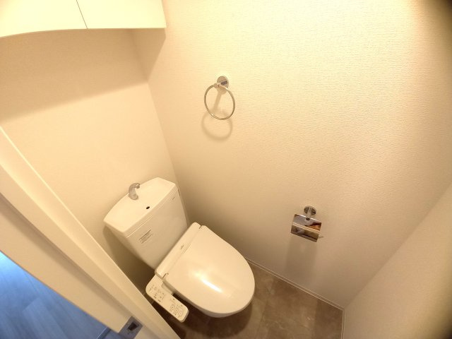 セレニテ西元町アリエのトイレ