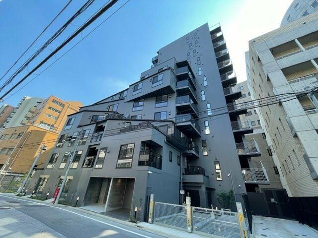 ZOOM中目黒の外観|鉄筋コンクリート造・総戸数は48戸です。