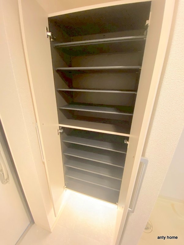 イーストブルーの収納