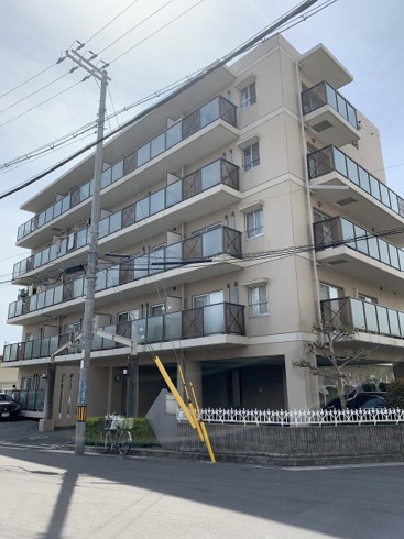 カメラ付きインターホンついてます☆