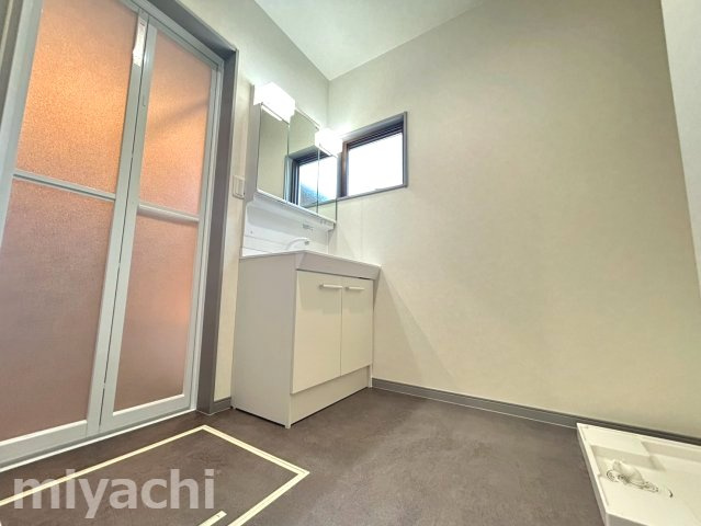 徳島市住吉３丁目の一戸建ての洗面所