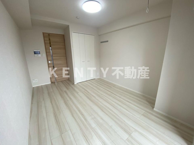 【寝室】 | ＲＥＳＩＤＥＮＣＥ　大鳥居  | ゆとりの広さです