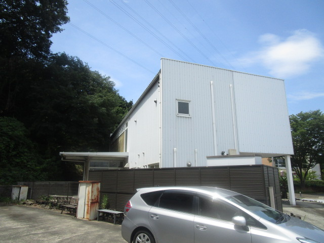 横浜市青葉区奈良３丁目の倉庫の周辺