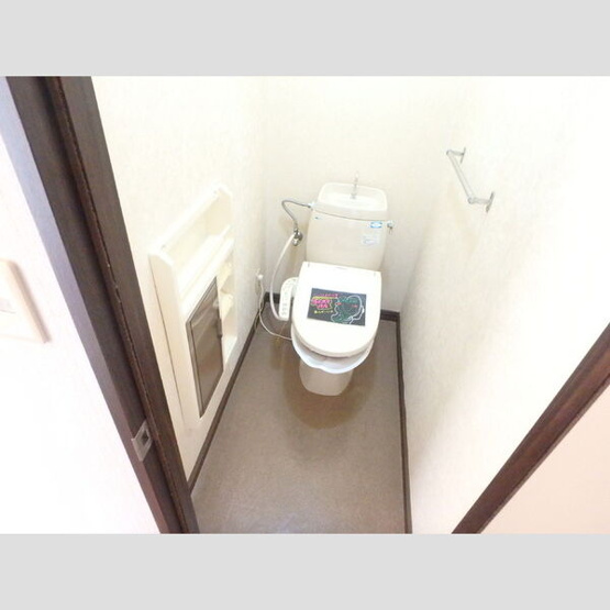 【トイレ】 | カーサ・カタタ | 温水洗浄暖房便座付きトイレです
