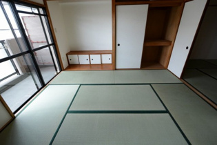 ハイツ岡本の和室