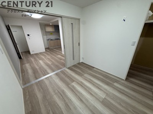 フジパレス甲東園2番館の居間