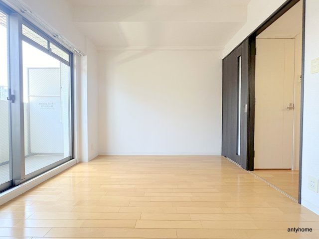 エスリード阿波座サウスプレイス　仲介手数料無料の居間・リビング