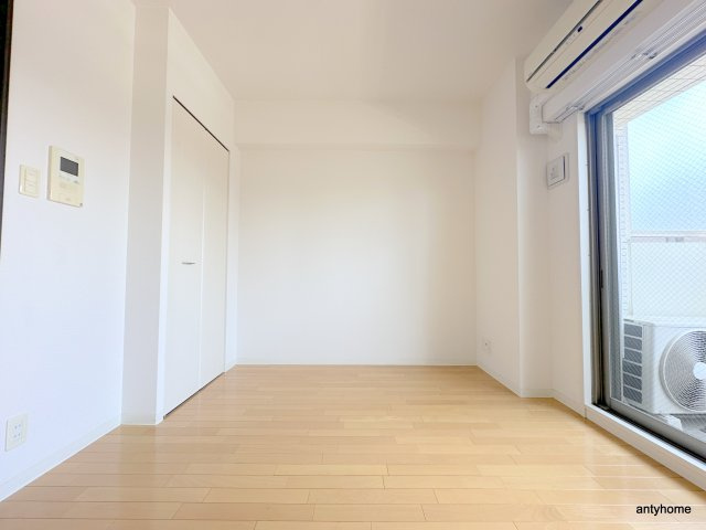 エスリード阿波座サウスプレイス　仲介手数料無料の洋室