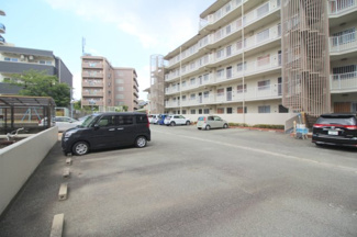【駐車場】