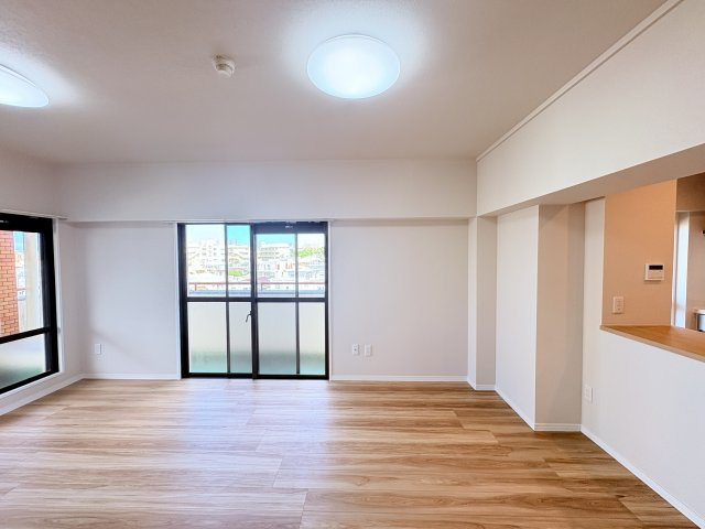 ライオンズマンション首里の居間・リビング