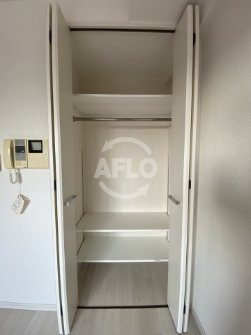S-RESIDENCE難波Vialeの収納|S-RESIDENCE難波Viale　クローゼット