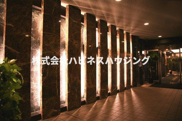 INSURANCE(インシュランス)BLDG.(ビルディング)Ⅲ(スリー)五香のロビー