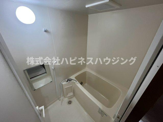 INSURANCE(インシュランス)BLDG.(ビルディング)Ⅲ(スリー)五香の浴室