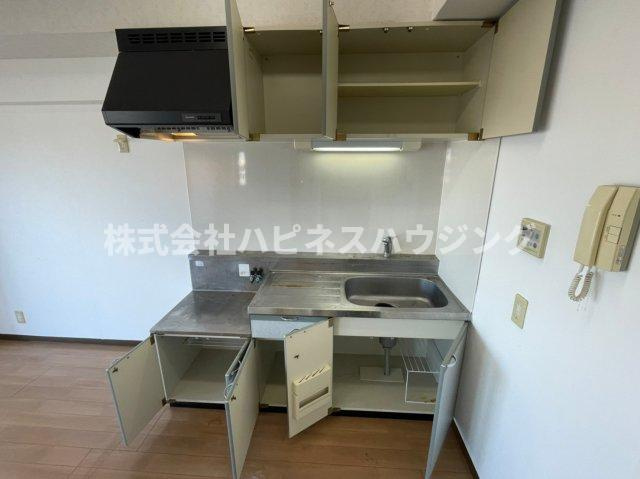 INSURANCE(インシュランス)BLDG.(ビルディング)Ⅲ(スリー)五香のキッチン|※同物件他部屋参考写真、今回募集のお部屋はカウンターキッチンとなります