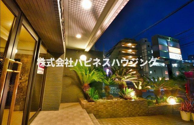 INSURANCE(インシュランス)BLDG.(ビルディング)Ⅲ(スリー)五香のエントランス