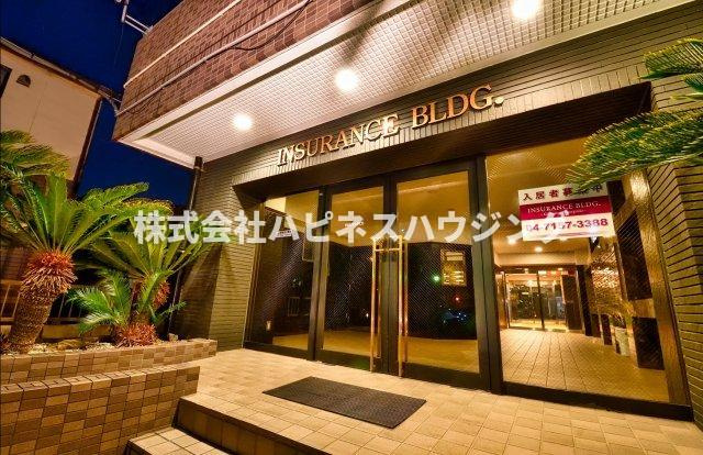 INSURANCE(インシュランス)BLDG.(ビルディング)Ⅲ(スリー)五香のエントランス