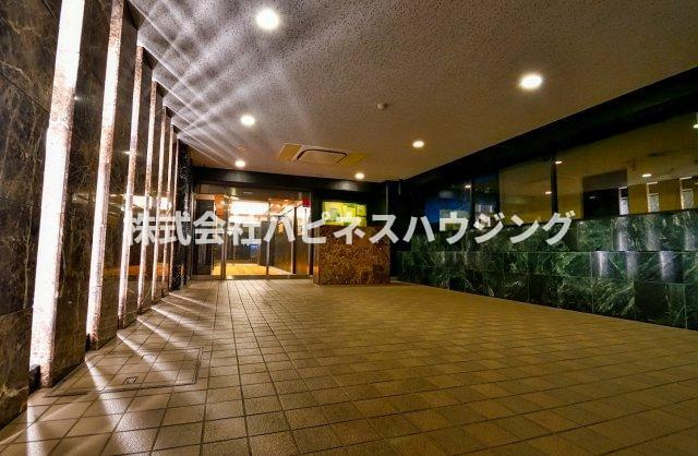 INSURANCE(インシュランス)BLDG.(ビルディング)Ⅲ(スリー)五香のロビー