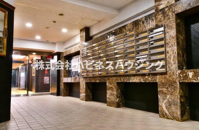 INSURANCE(インシュランス)BLDG.(ビルディング)Ⅲ(スリー)五香のロビー