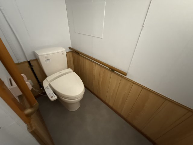 福崎町貸家のトイレ