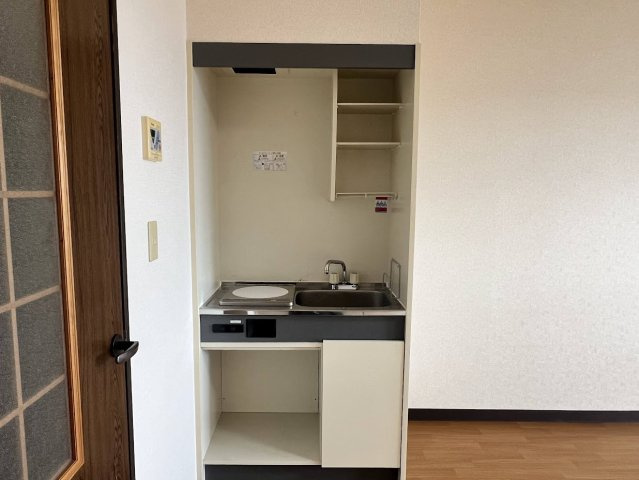 グランドソレイユ|※掲載の室内写真は、同様の間取りを持つ別の部屋のものです。実際のお部屋の仕様やレイアウトは異なる場合があります。