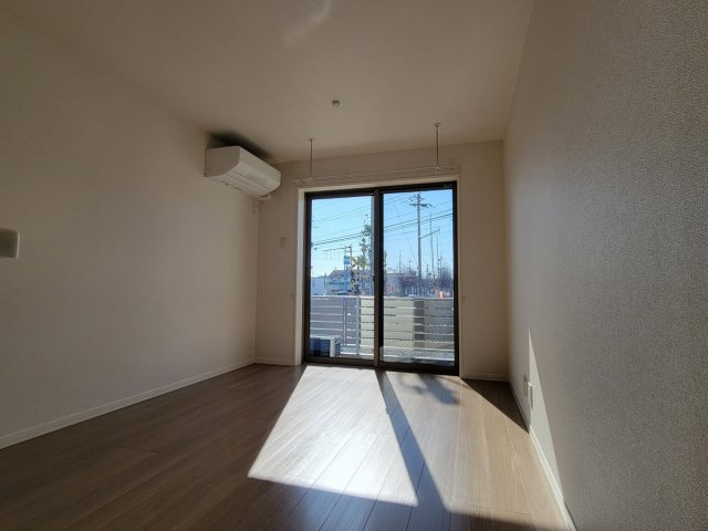 サンビューロ・シンエイの居間・リビング