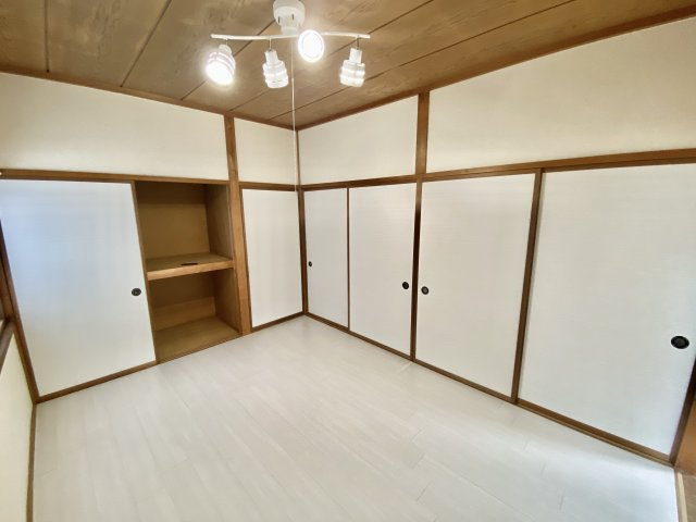 コーポパルⅡの洋室|明るい洋室です