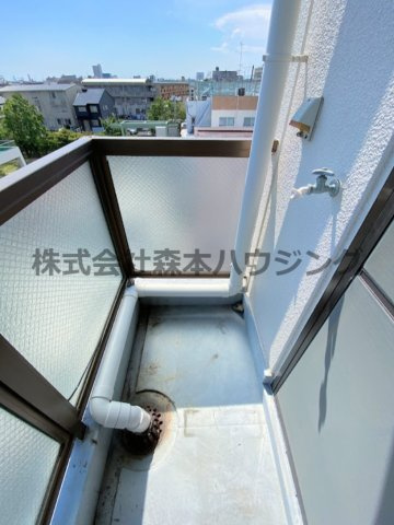 【設備】 | 　メゾンドバブ | 洗濯機置き場です