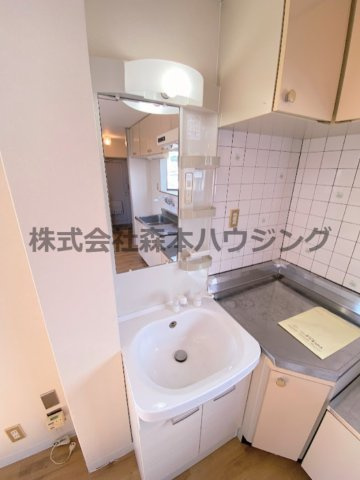 【独立洗面台】 | 　メゾンドバブ | 独立洗面台で身支度をすべて済ませてしまいましょう
