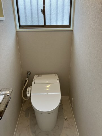 足利市大前町戸建てのトイレ|落ち着いたトイレです