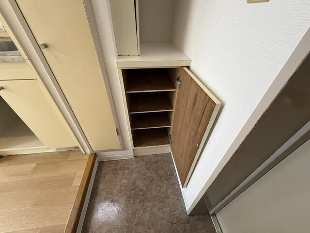クリオ入谷壱番館の玄関