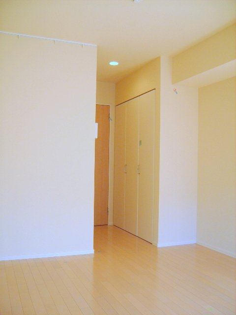 フォレストガーデン鷺宮Ⅰの内装|★南向きの明るいお部屋です★
