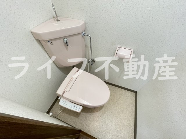 オリバーハウスのトイレ|ゆったりとした空間のトイレです