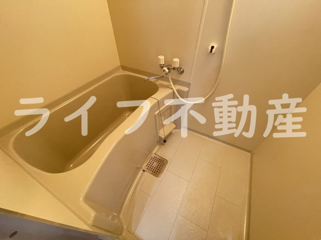 オリバーハウスの浴室|お風呂で日々の疲れを落としましょう