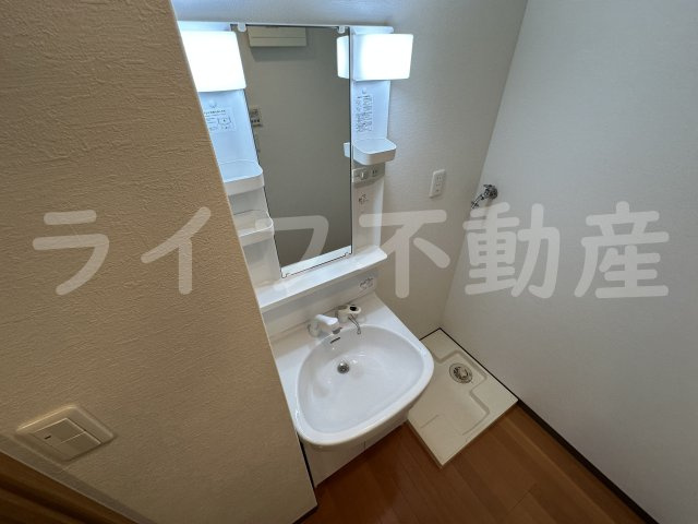 クィーンライフ玉津の独立洗面台|独立洗面台で身支度をすべて済ませてしまいましょう