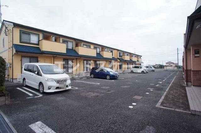 セレーノ本宿Ｂの駐車場|高崎、前橋のお部屋探しはエンドスケープまで！お客様の理想お聞かせ下さい♪