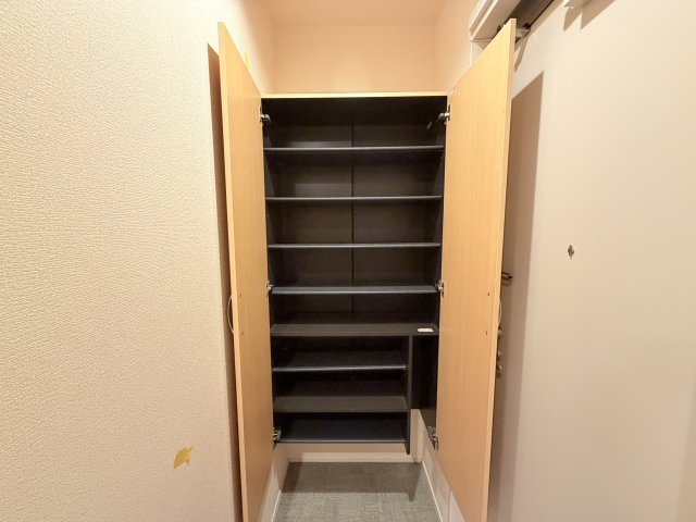 クレール天城通の収納