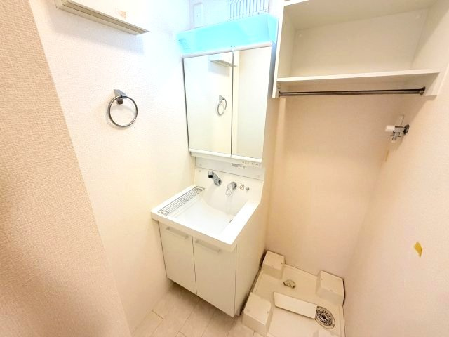 クレール天城通の洗面所