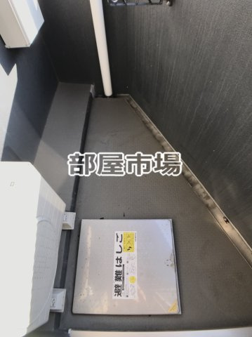ル・リオン東向島のバルコニー