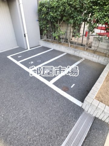 ル・リオン東向島の設備|バイク置き場