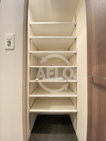 プレサンス新町ウィズジョイの玄関|プレサンス新町ウィズジョイ　シューズボックス