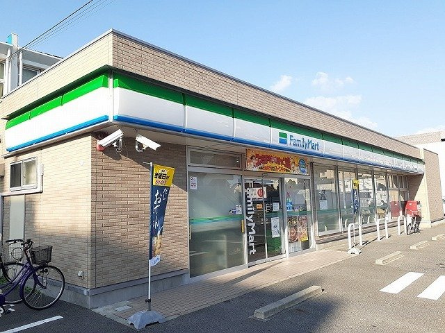カーサＡＮ（アン）の周辺|ファミリーマートまで500m
