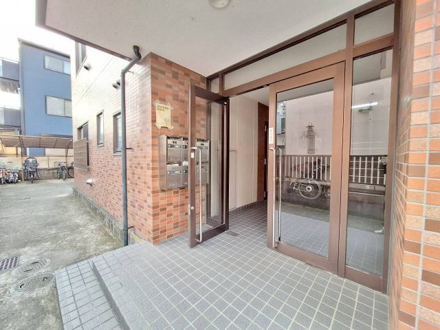 ダイヤマンションのエントランス