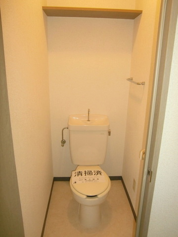 ダイヤマンションのトイレ|★トイレは上部に棚あり★