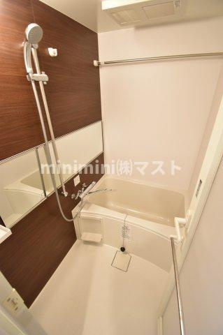 大阪市中央区本町橋の賃貸マンションの浴室